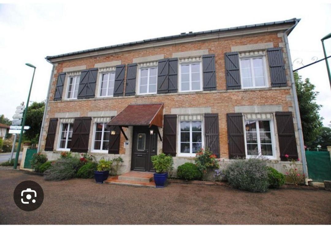 Chez Marie Hotel Drosnay Buitenkant foto